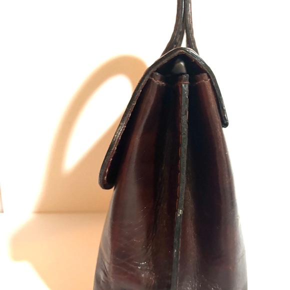 Vintage Elegant Brown distressed Leather Handbag - Picture 6 of 11